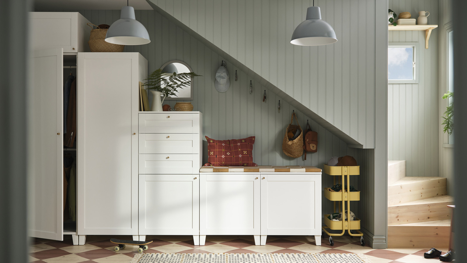 IKEA - Уютен и практичен коридор, който се отличава със стил