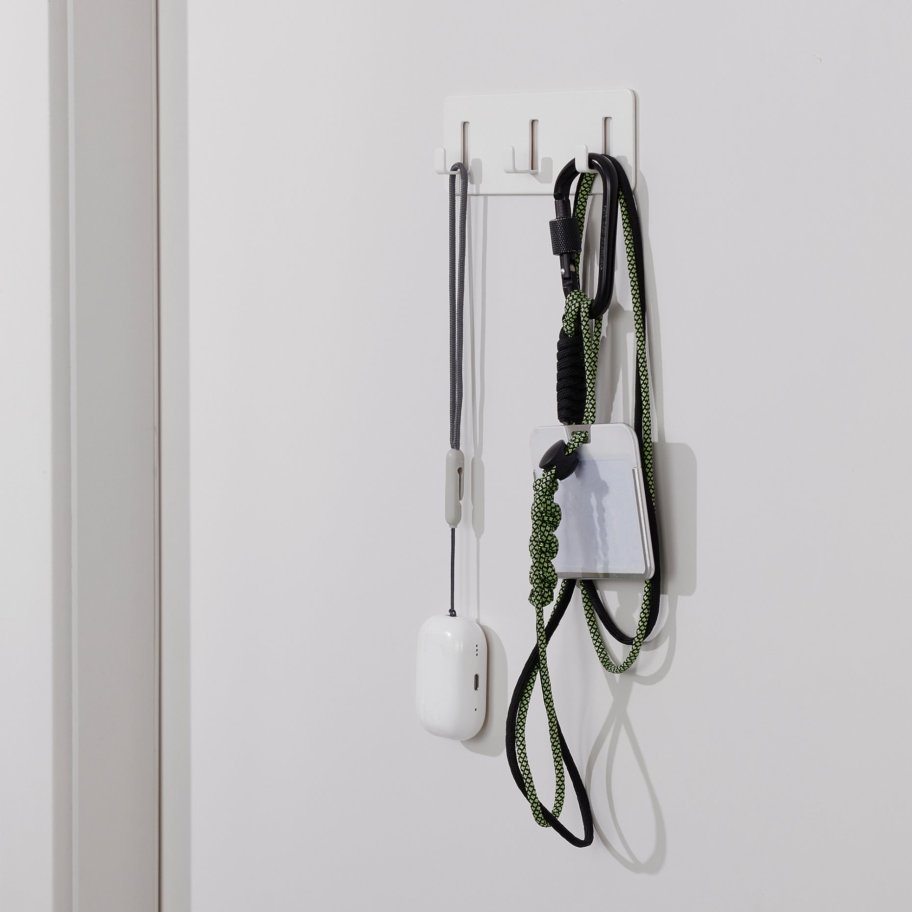 GALTBOX, закачалка с 3 кукички, самозалепващ, 105.637.11