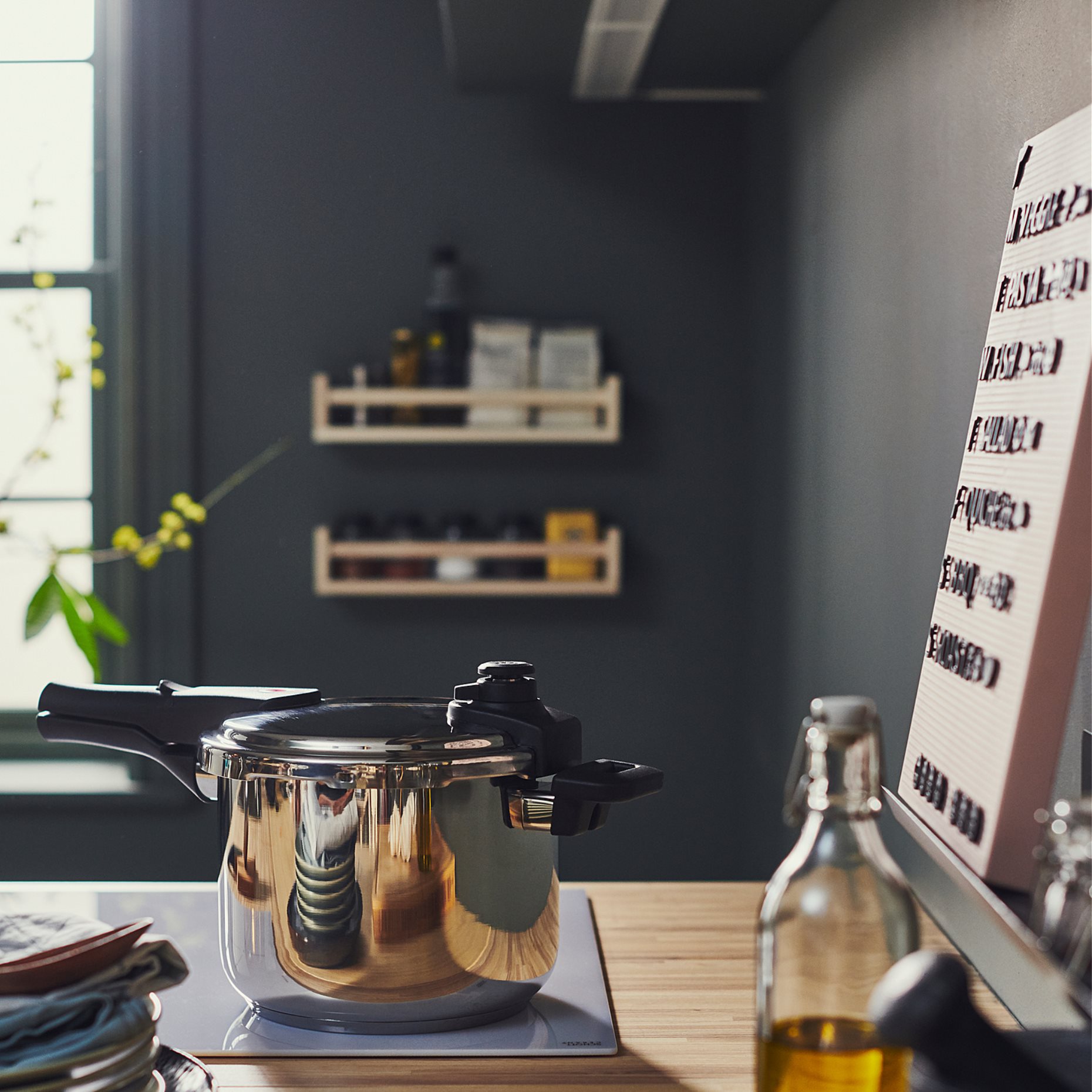 IKEA 365+, тенджера под налягане, 6 л, 204.636.50