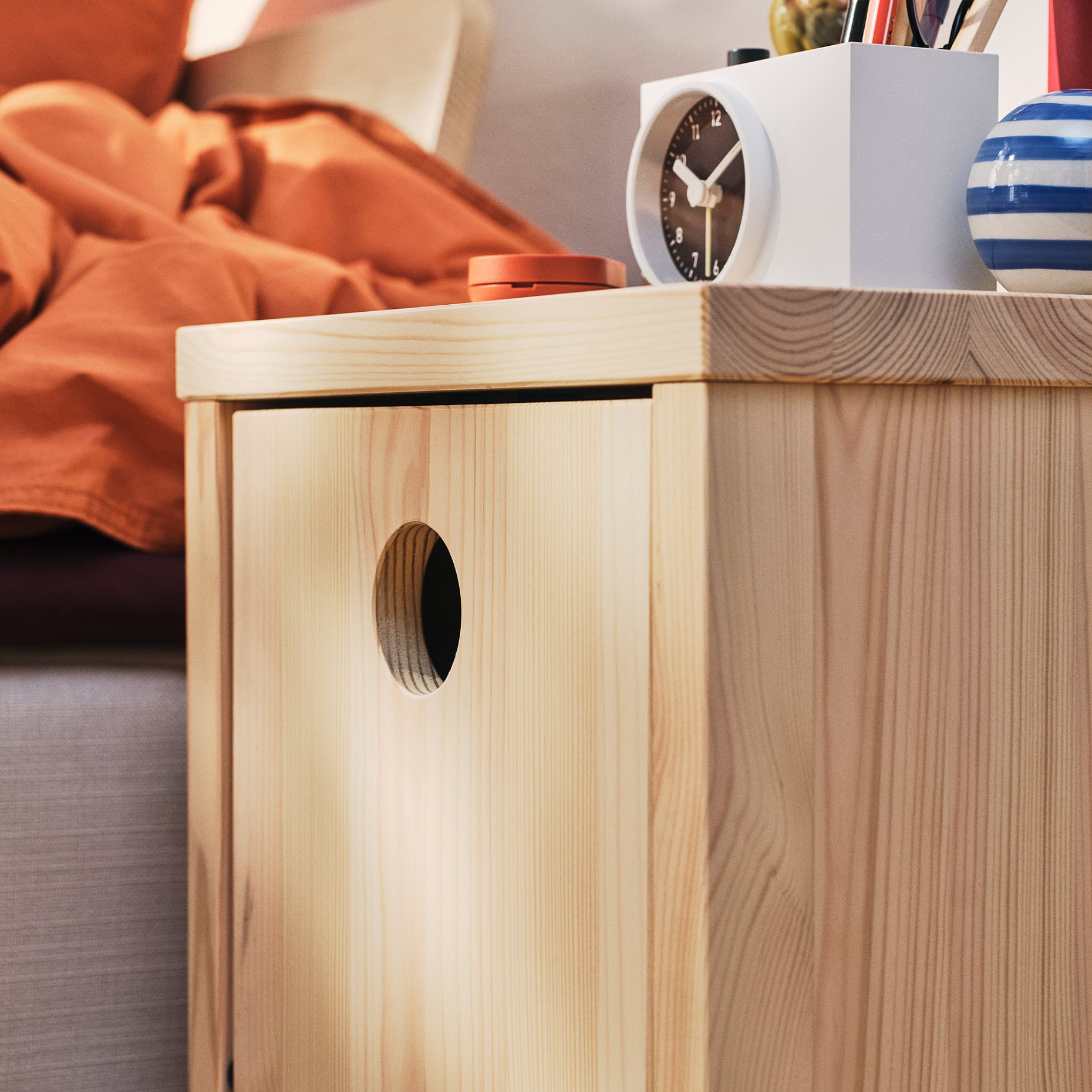 IKEA PS 2026, Нощно шкафче, 30x30x50 см, 606.199.42