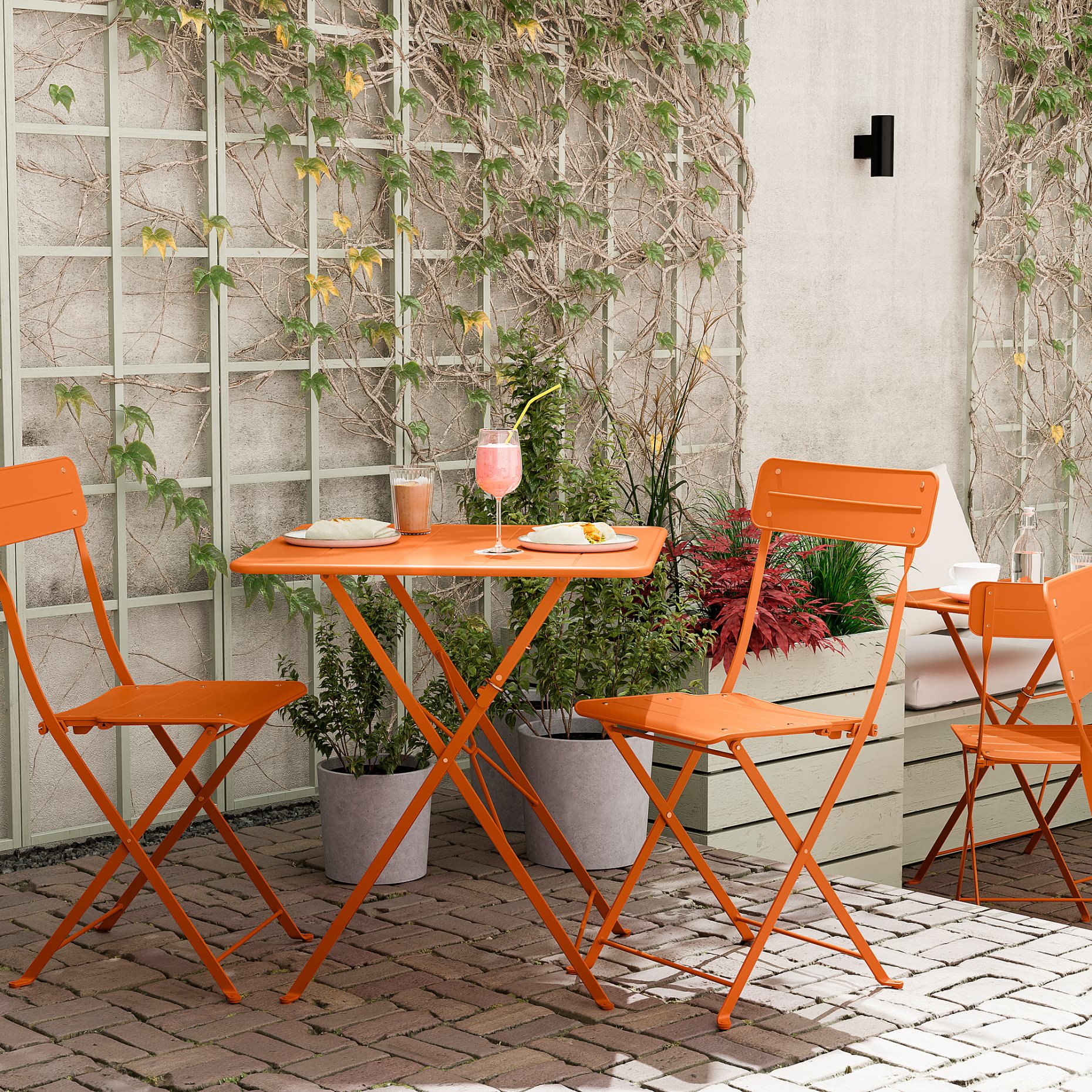 SUNDSÖ, маса с 2 сгъваеми стола, 695.730.20