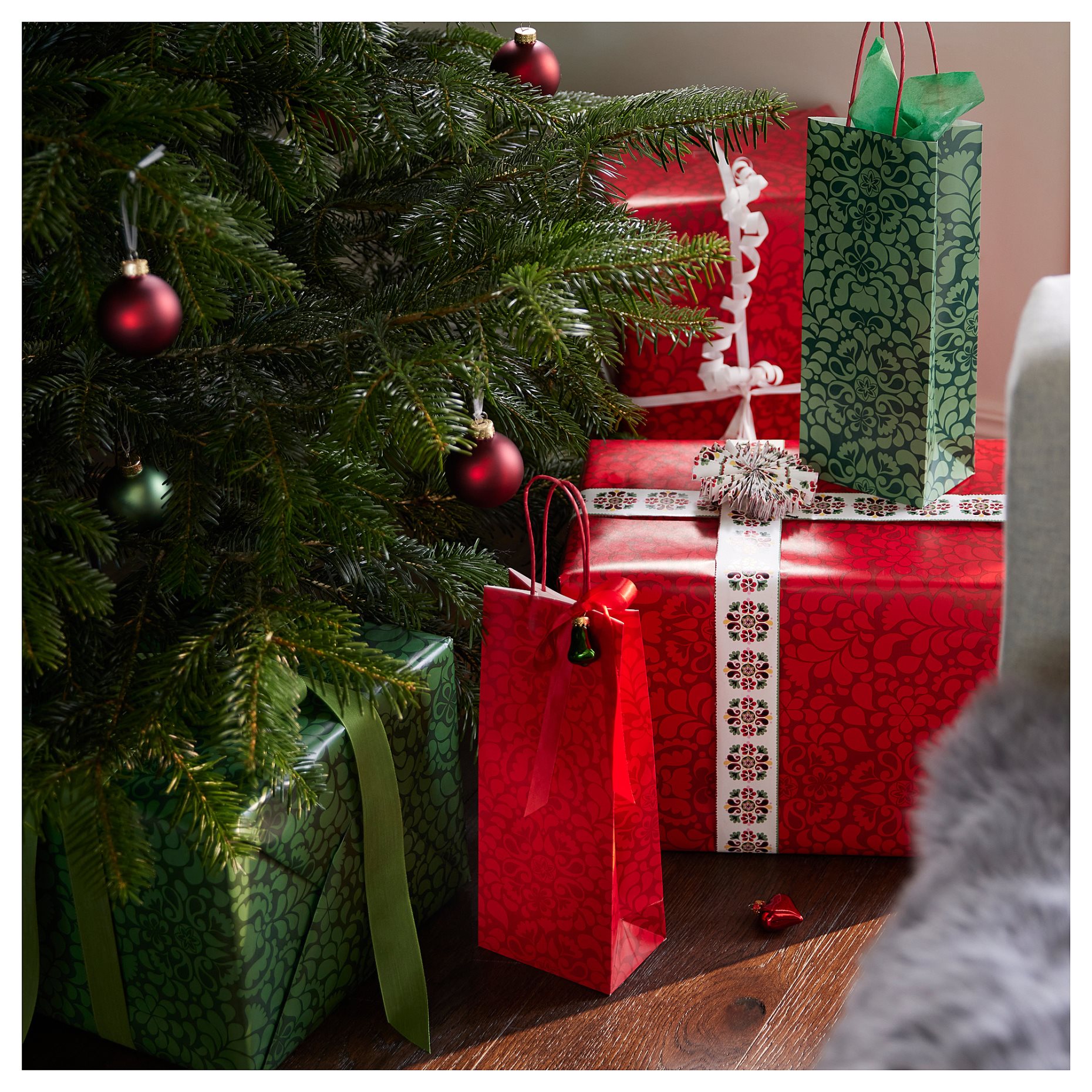 VINTERFINT, хартия за подаръци, ролка, 3x0,7 м/2,10 м?x2 бр., 705.233.12