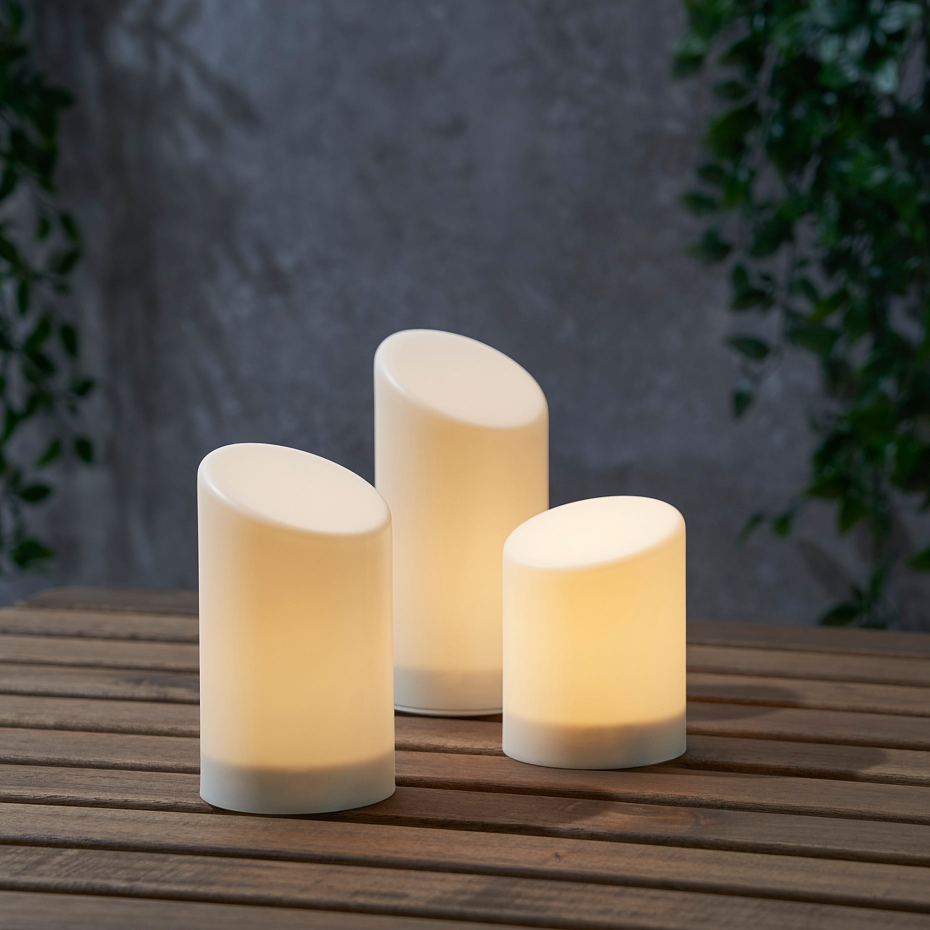 ÄDELLÖVSKOG, LED блок свещоткр/закрк-т 3бр, 105.202.55