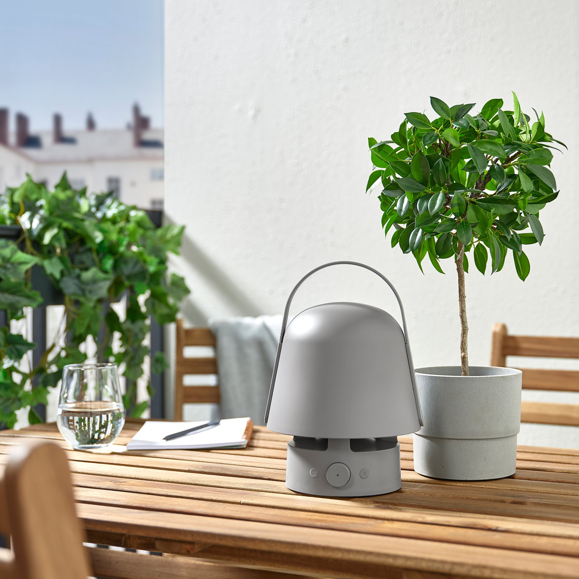 VAPPEBY, bluetooth тонколона и лампа/на открито, 205.107.36