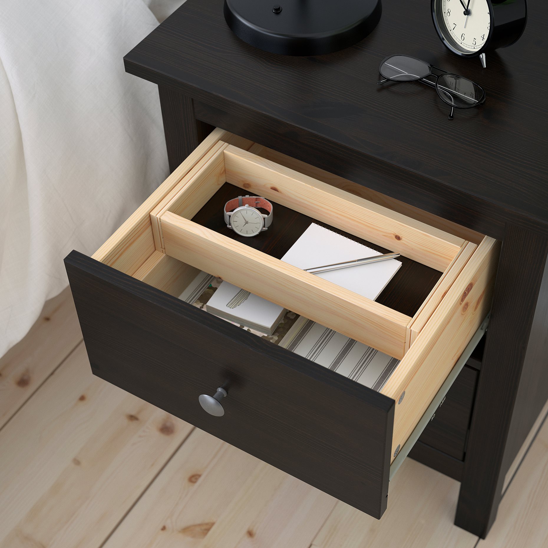 HEMNES, скрин с 2 чекмеджета, 54x66 см, черно-кафяво, 502.426.19