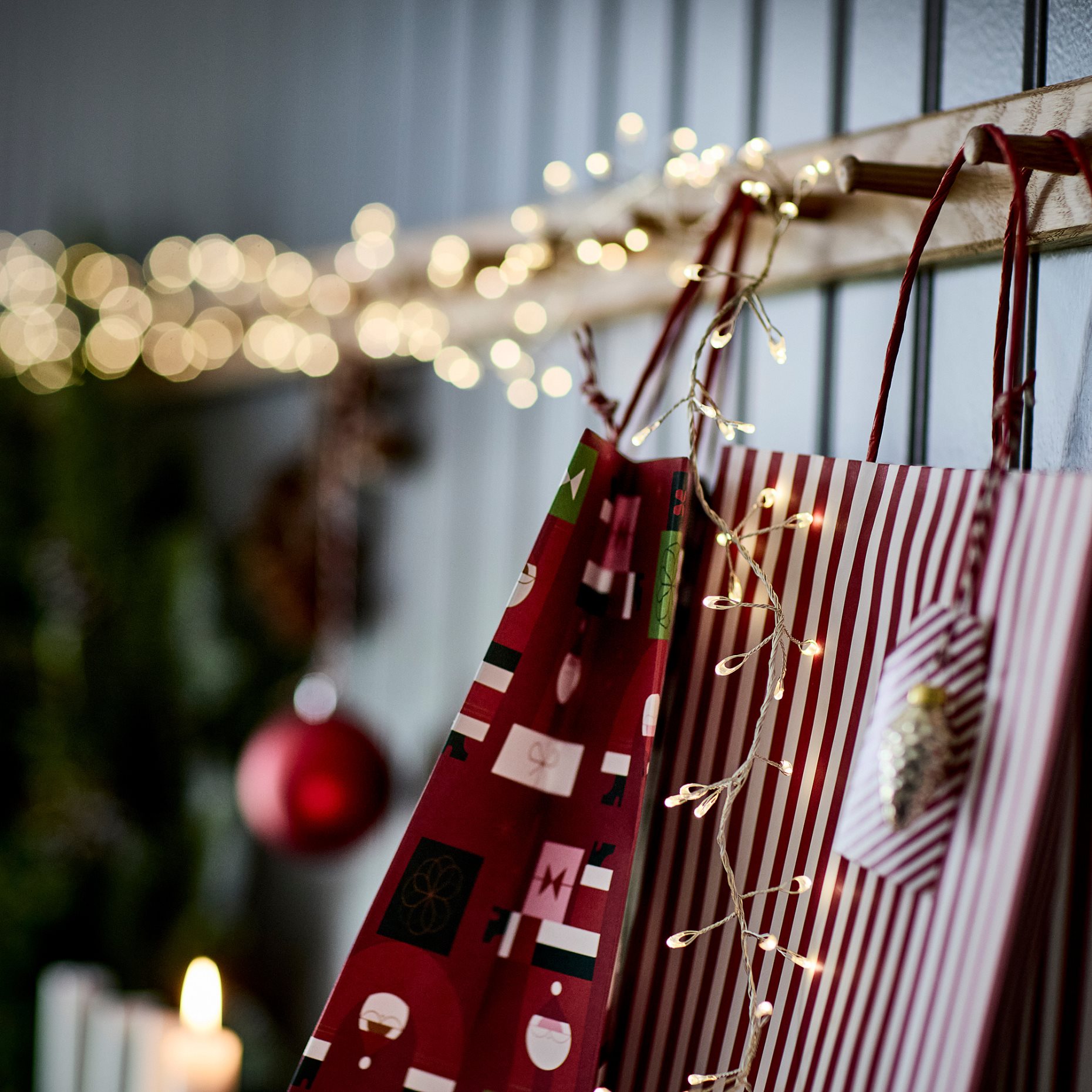 STRÅLA, LED светещ гирлянд, 160 кр., на батерии, 005.991.07