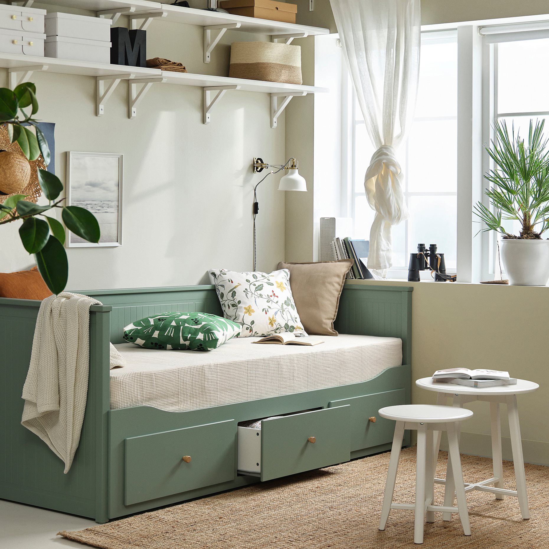 HEMNES, кушетка с 3 чекмеджета/2 матрака, 196.102.23