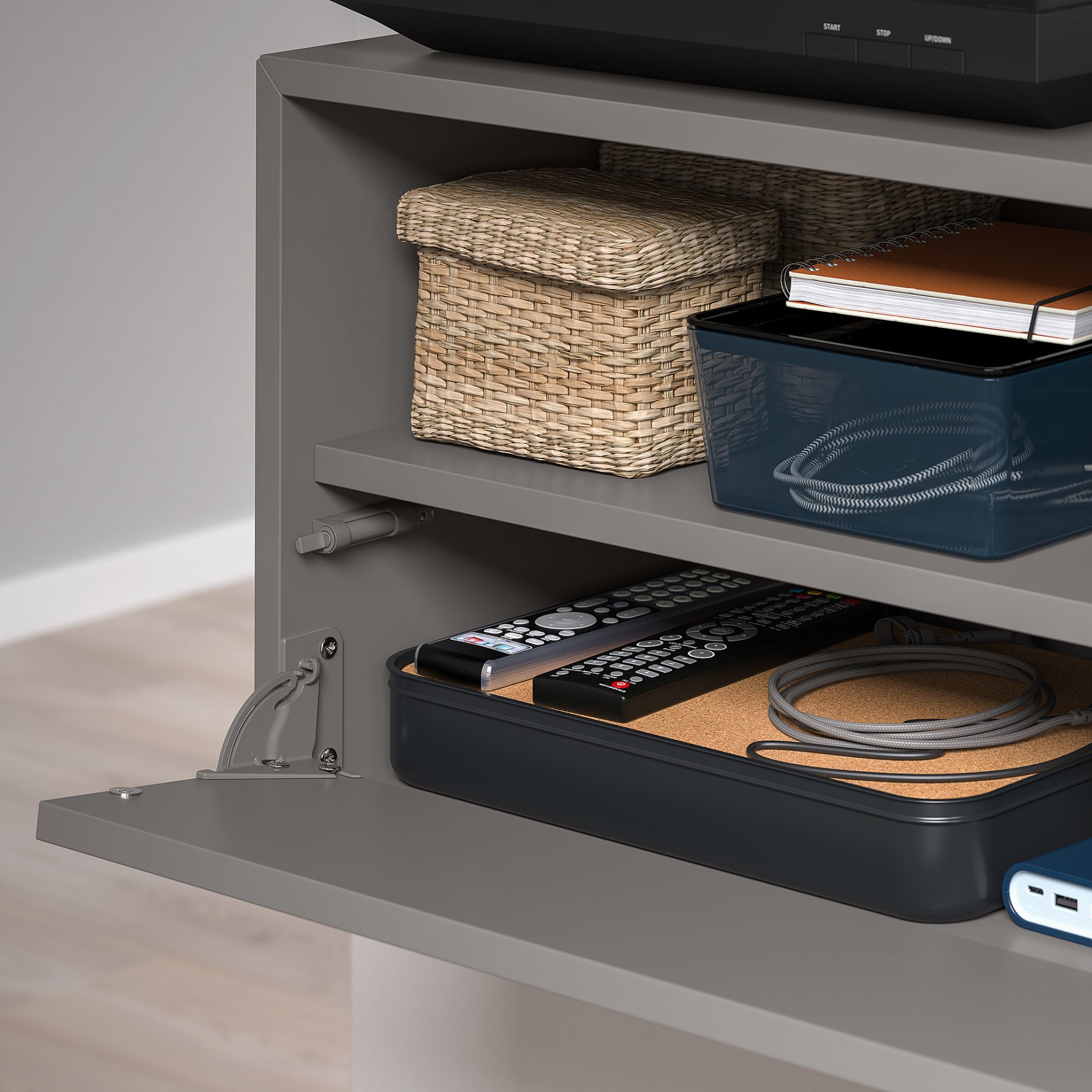 EKET, Стенен аудио/видео рафт с релса, 295.809.75