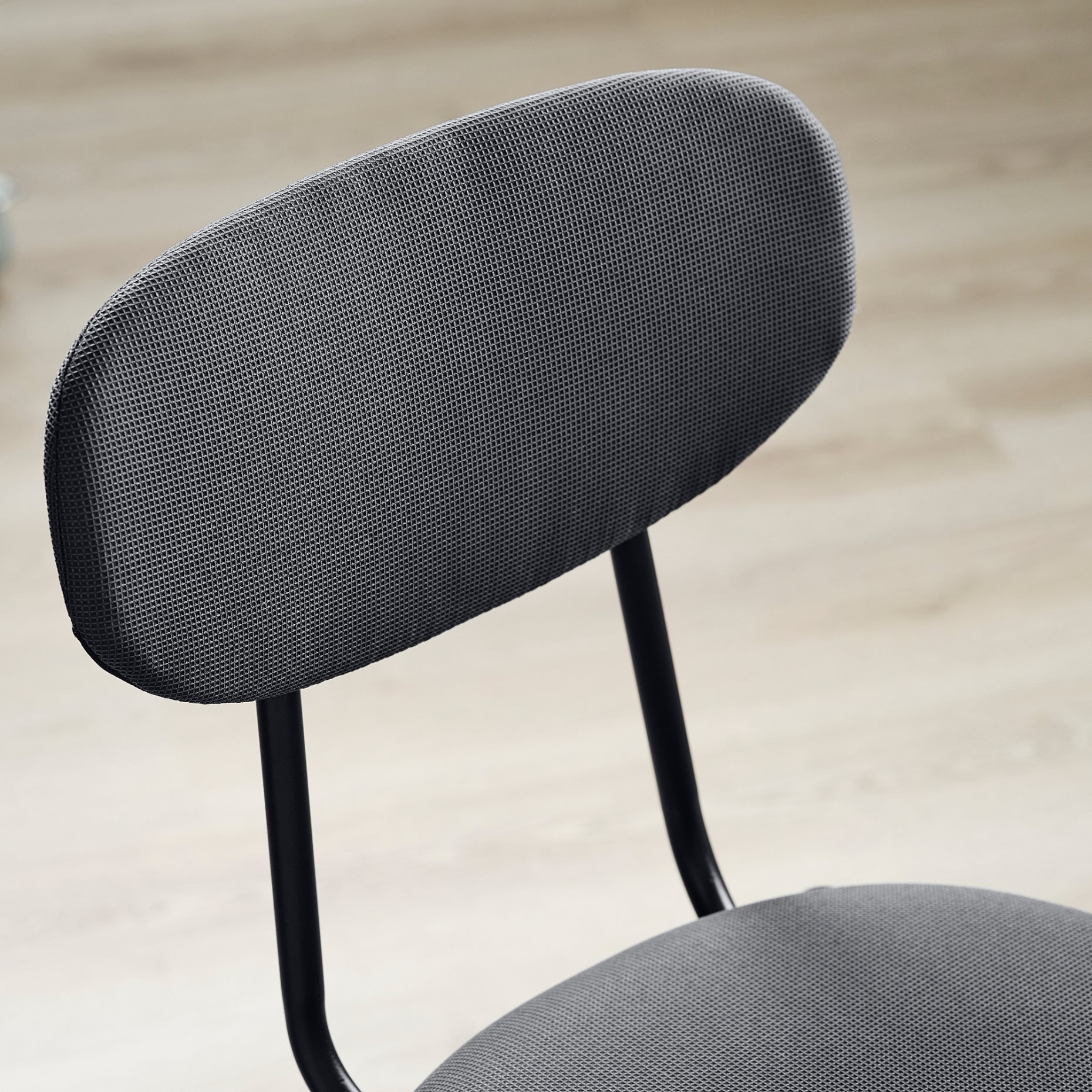 SANDSBERG, стол, 406.052.53