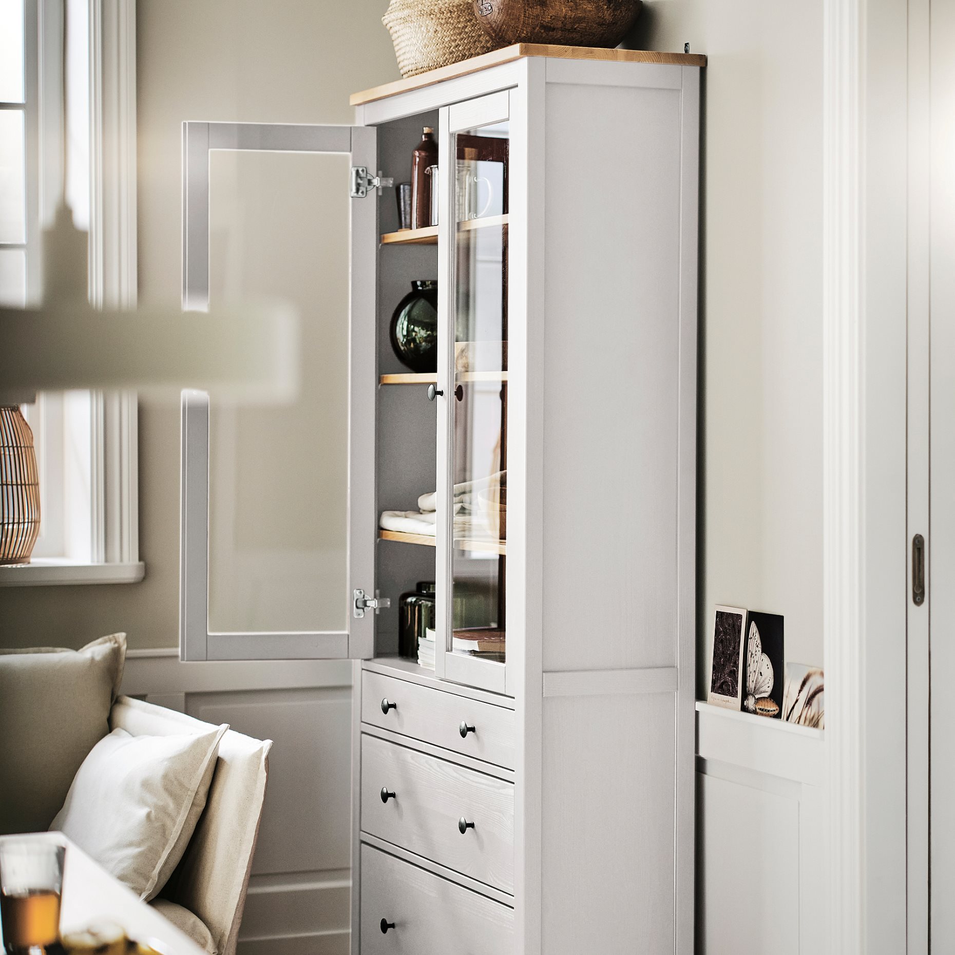 HEMNES, витрина с 3 чекмеджета, 504.135.07