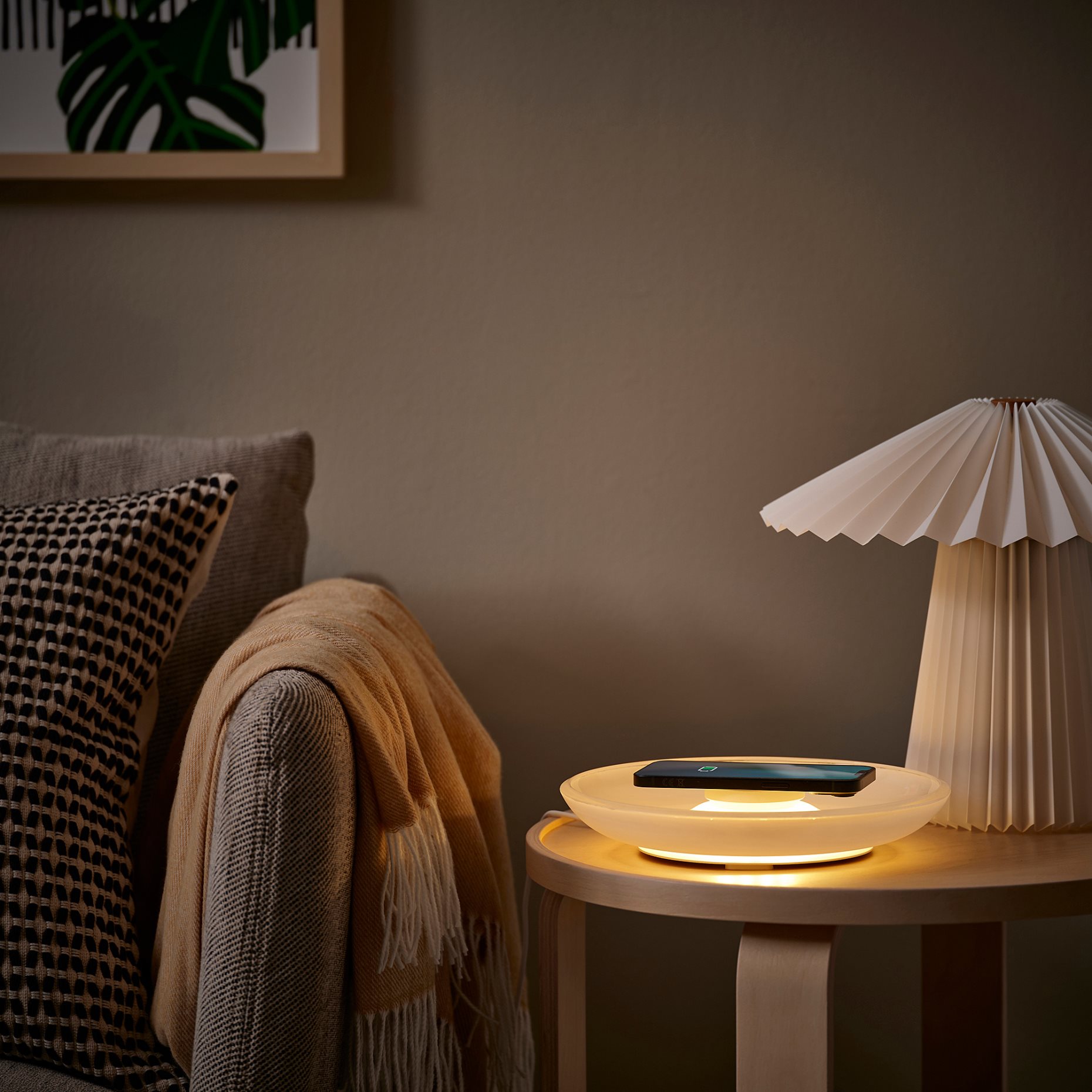 VÄSTMÄRKE, безжично зарядно с осветление, 505.982.14