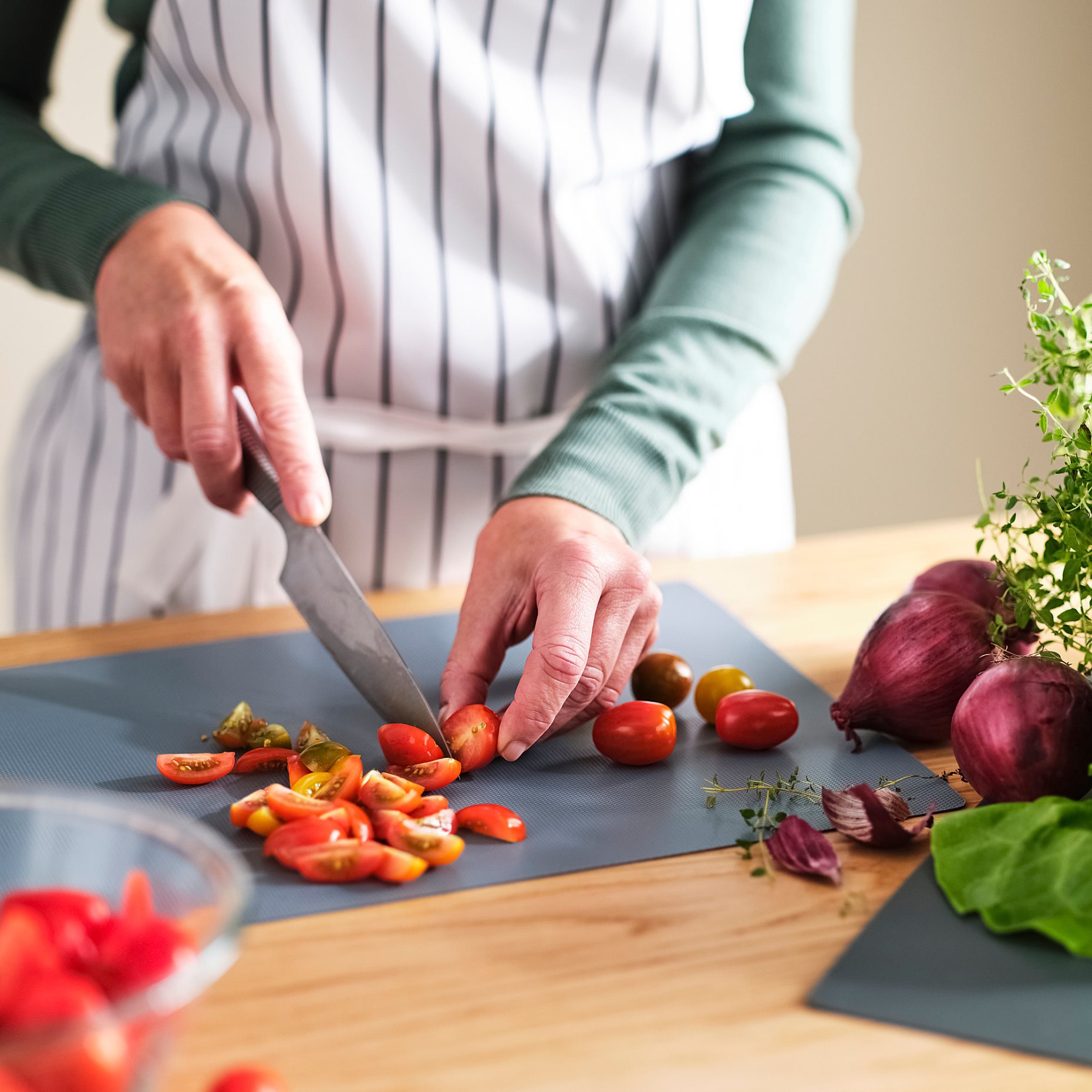 FINFÖRDELA, гъвкава дъска за рязане, 28x36 см, 506.130.16