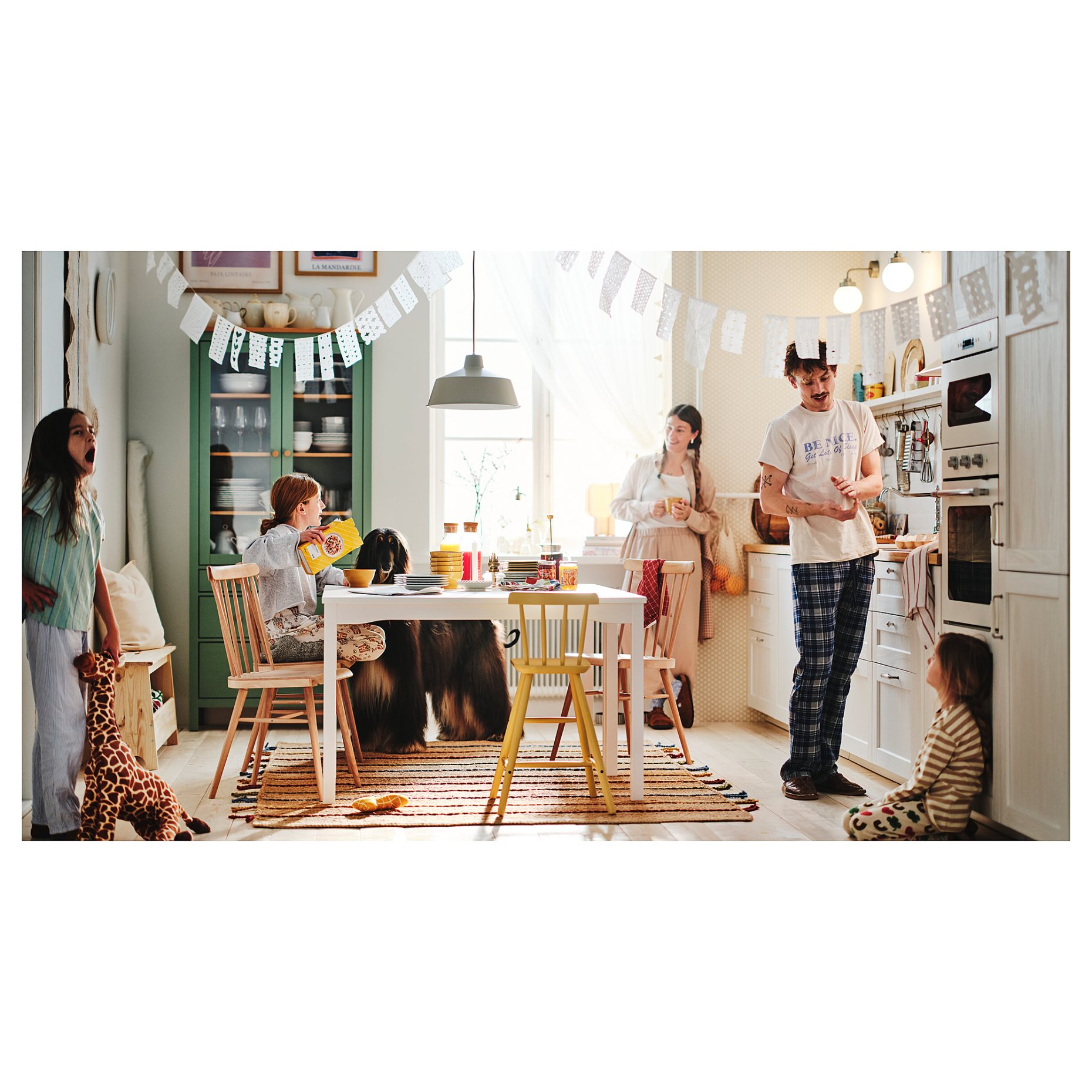 HAUGA/HÖGVED, маса и 4 стола, 696.124.65