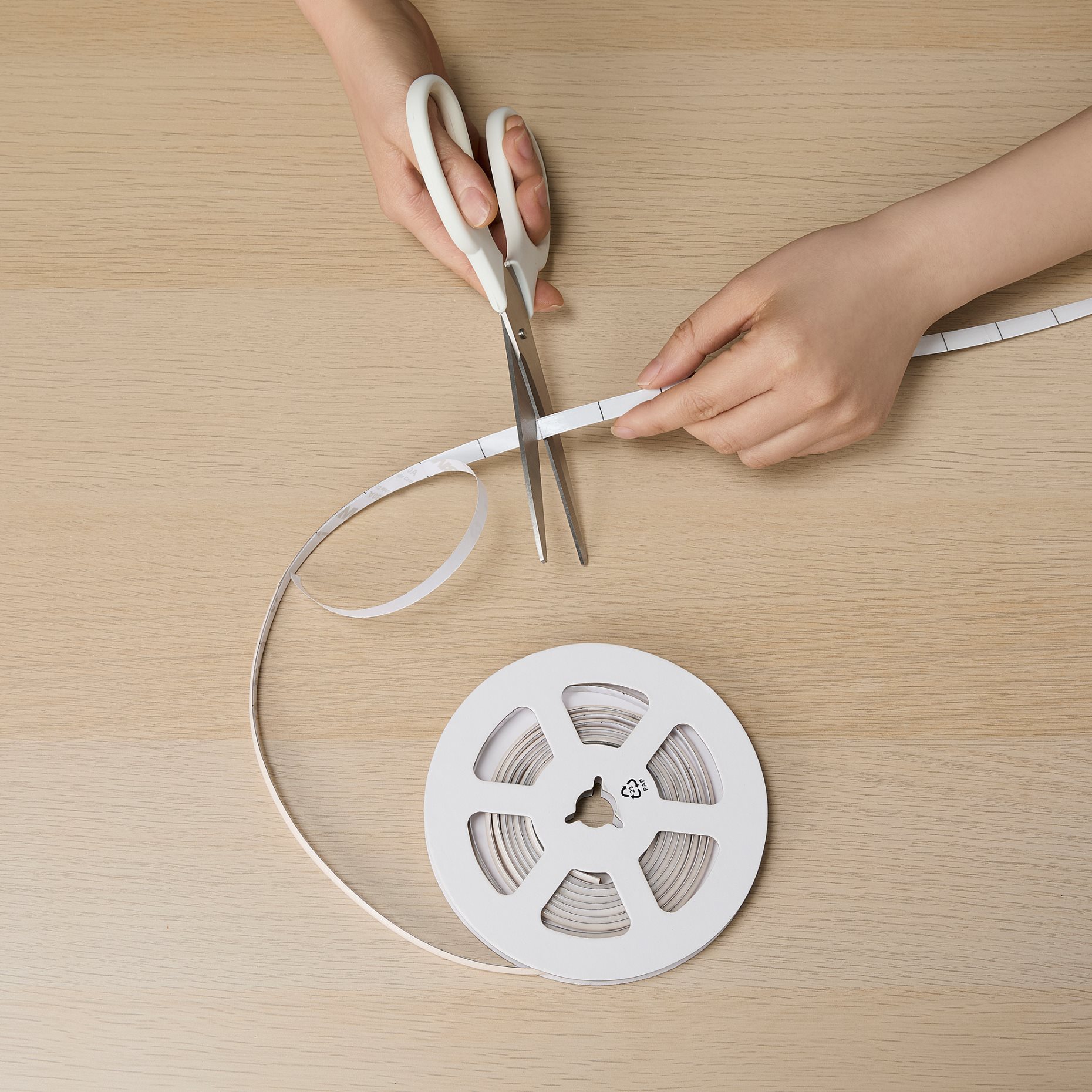 KABBLEKA, LED лента с USB, 3 м, регул. на силата на светлината, 705.946.01