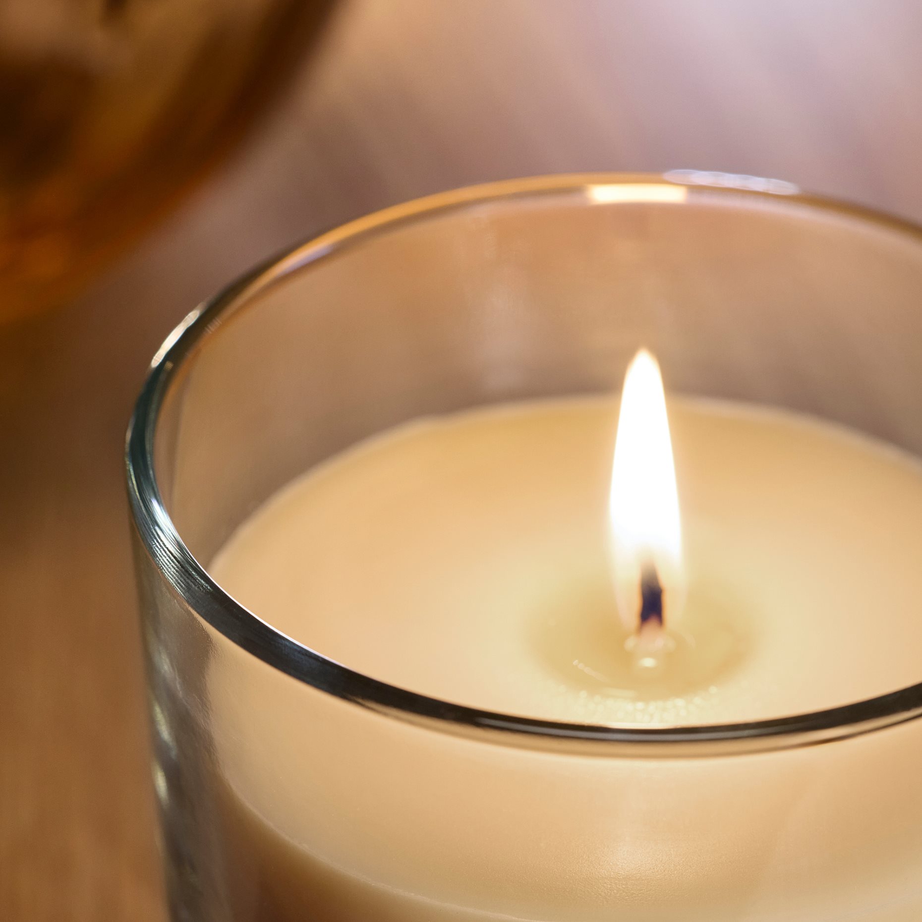 LOTSFÅGEL, ароматна свещ в стъклена чашка, Праскова, 20 ч., 706.084.48