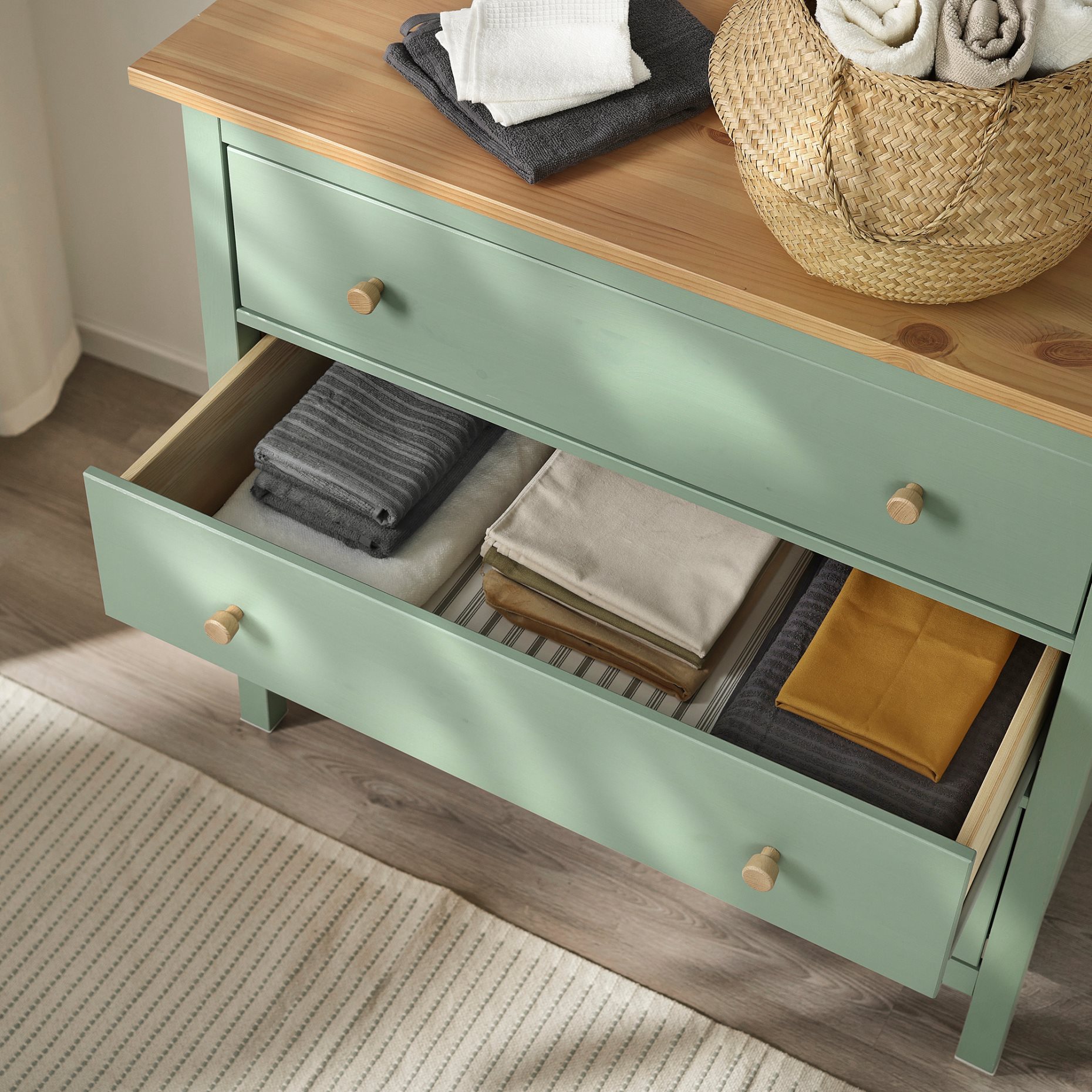 HEMNES, скрин с 3 чекмеджета, 706.107.38