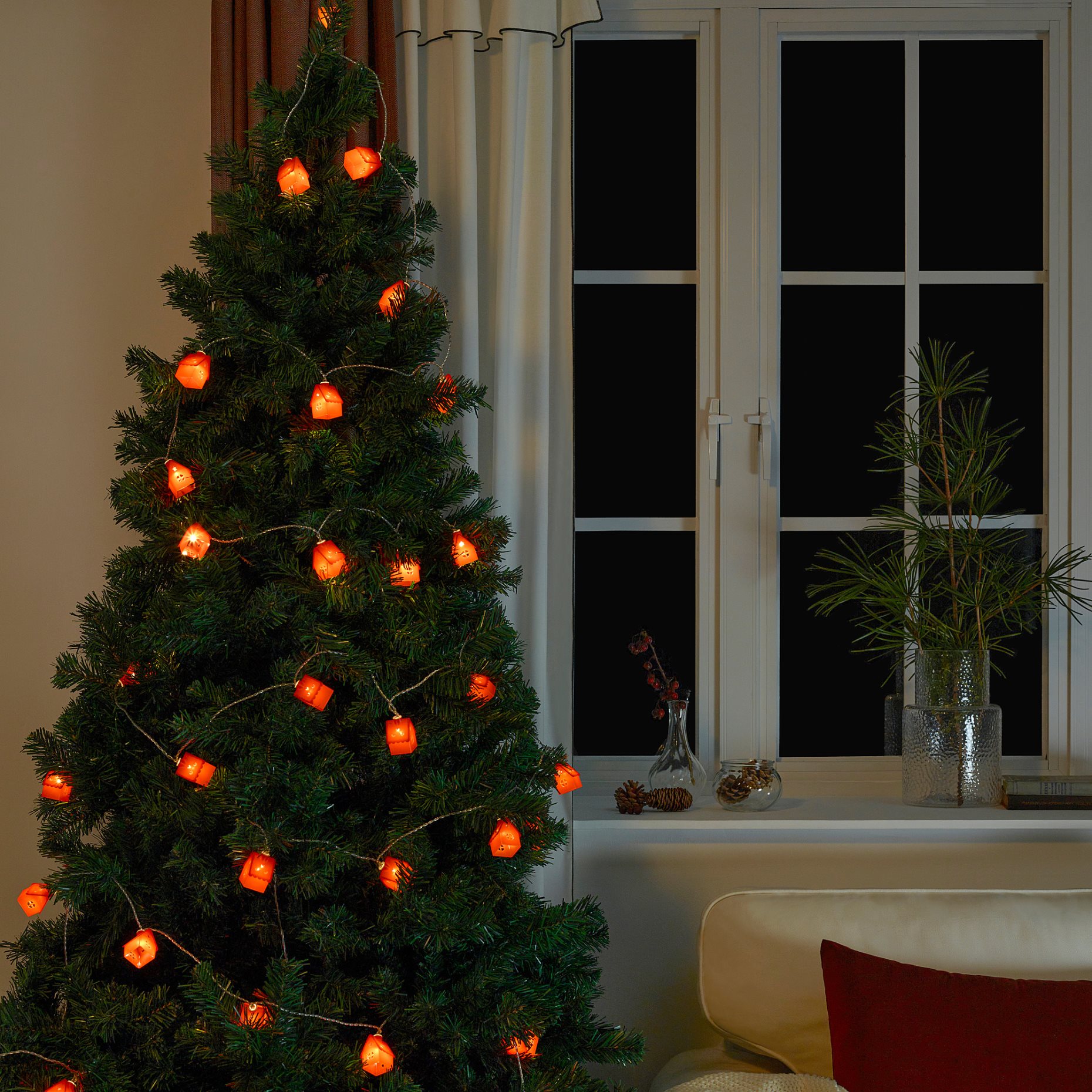 STRÅLA, LED гирлянда с 12 лампички, работи на батерии, 805.626.85