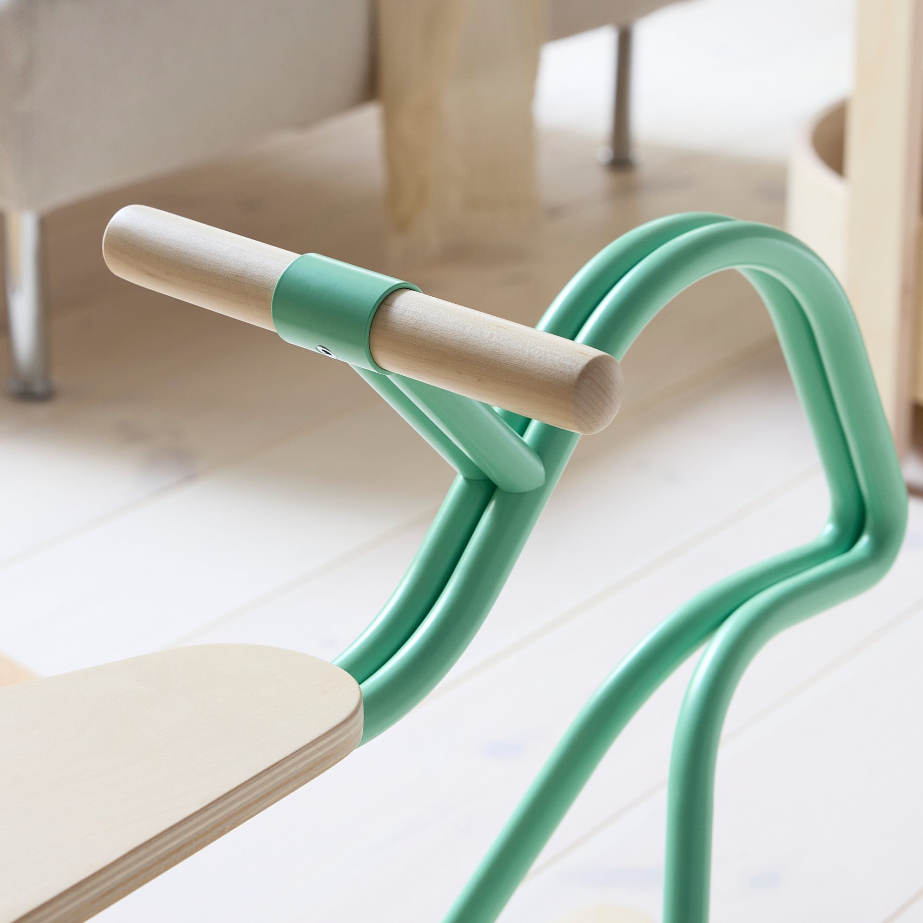 GREJSIMOJS, люлееща се птичка, 906.029.97