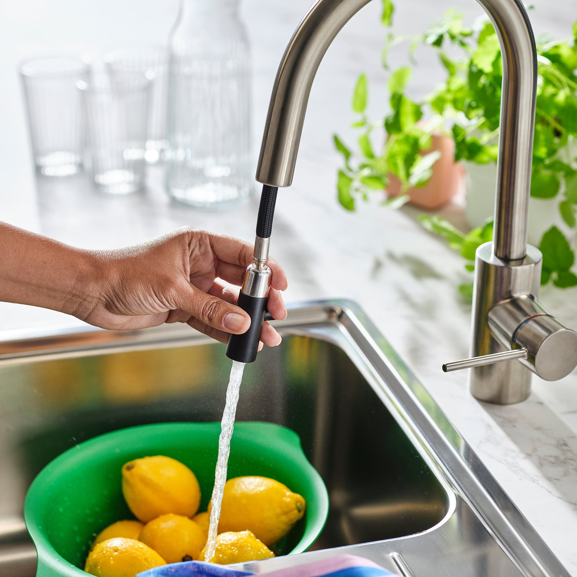 SALLSJÖN, изтеглящ се кухненски смесител, 906.089.37