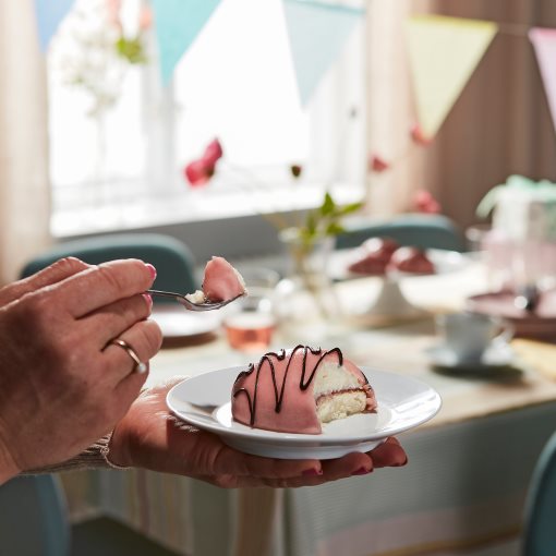 KAFFEREP, Торта със сметанов и малинов пълнеж, 320 г, 205.406.01