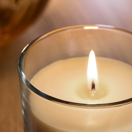 LOTSFÅGEL, ароматна свещ в стъклена чашка, Праскова, 20 ч., 706.084.48