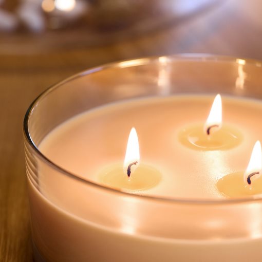 LOTSFÅGEL, ароматна свещ в чашка, 3 фитила, Праскова, 25 ч., 806.080.42