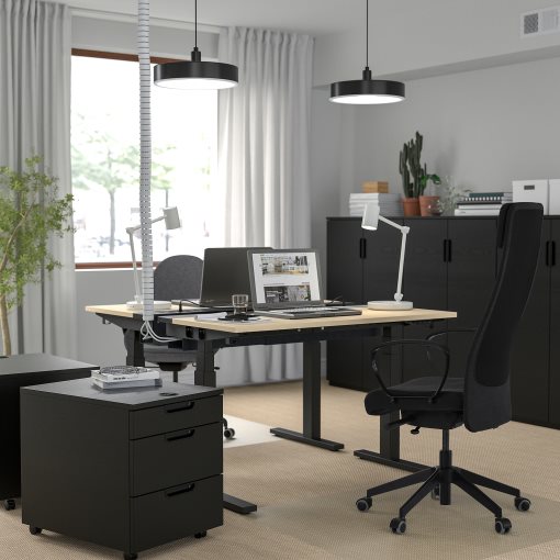 MARKUS, офис стол с подлакътници, с протектор за под, 996.280.35