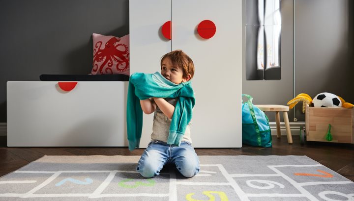 Съхранение на детски дрехи – да се научим да подреждаме сами